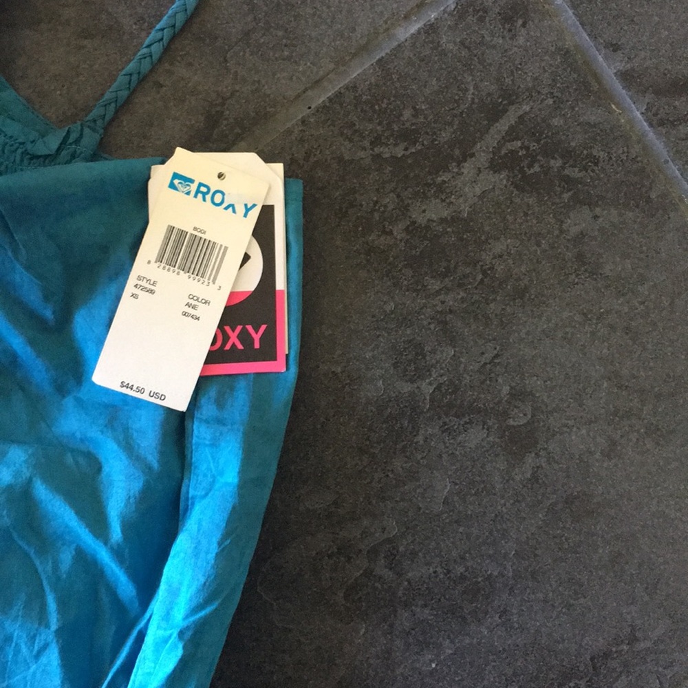 Brand NEW Roxy Top - Picture 3 of 3